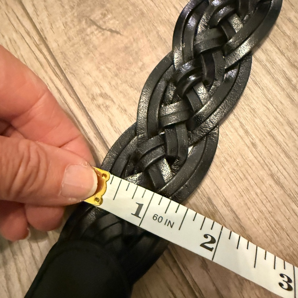 NWT Lucky Brand black leather braided round floral brass buckle belt - Picture 4 of 8